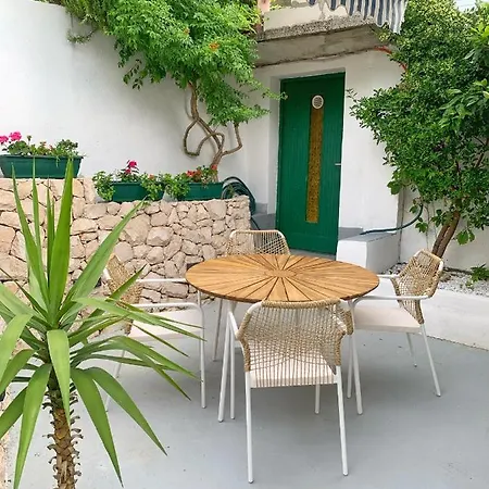 Apartments Villa Antony Drvenik  Exterior photo